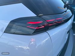 Peugeot 2008 Allure Hybrid eDCS6 100 kW (136 CV) - Miniatura 17