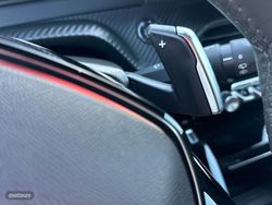Peugeot 2008 Allure Hybrid eDCS6 100 kW (136 CV) - Miniatura 26