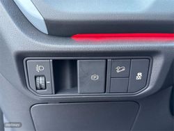 Kia Seltos 1.6 T-GDi 132kW (180CV) Drive 4x2 - Miniatura 15