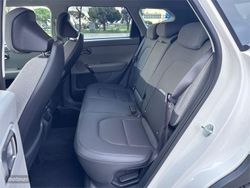 Kia Seltos 1.6 T-GDi 132kW (180CV) Drive 4x2 - Miniatura 9