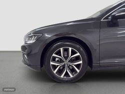 Volkswagen Passat Executive 2.0 TDI 150 cv / TECHO SOLAR - Miniatura 15