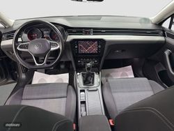 Volkswagen Passat Executive 2.0 TDI 150 cv / TECHO SOLAR - Miniatura 19