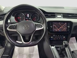 Volkswagen Passat Executive 2.0 TDI 150 cv / TECHO SOLAR - Miniatura 20
