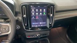 Volvo XC40 XC40 PLUS B3 (G) DARK - Miniatura 17