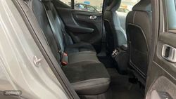 Volvo XC40 XC40 PLUS B3 (G) DARK - Miniatura 27