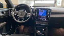 Volvo XC40 XC40 PLUS B3 (G) DARK - Miniatura 6