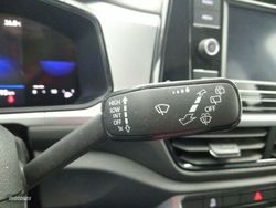 Volkswagen T-Roc 1.0 TSI 81kW (110CV) - Miniatura 17