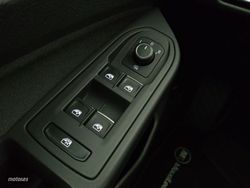 Volkswagen Golf Life 1.0 TSI 81kW (110CV) - Miniatura 19