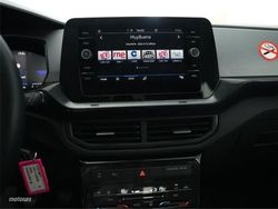 Volkswagen T-Cross 1.0 TSI 115CV Life - Miniatura 12