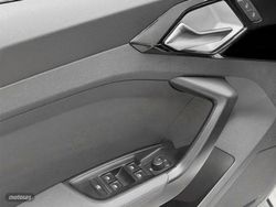 Audi A1 1.0 TFSI 110CV Adrenalin Stronic - Miniatura 16