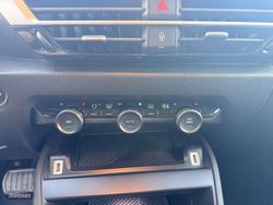 Citroen C4 X Hybrid 145 CV Max - Miniatura 15
