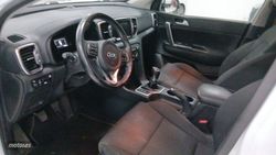 Kia Sportage 1.7 CRDi x-Tech 2WD 116CV - Miniatura 12