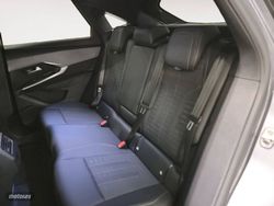 Peugeot 3008 1.2 107KW eDCS6 GT - Miniatura 12