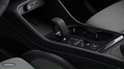 Volvo XC40 PLUS, B3, MILD HYBRID, GASOLINA, DARK - Miniatura 11