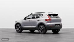 Volvo XC40 PLUS, B3, MILD HYBRID, GASOLINA, DARK - Miniatura 3