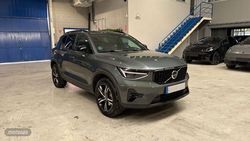 Volvo XC40 Plus, B3 Mild hybrid, Gasolina, Dark - Miniatura 32