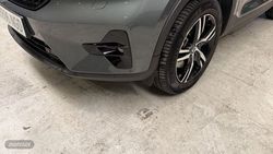 Volvo XC40 Plus, B3 Mild hybrid, Gasolina, Dark - Miniatura 35