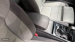 Volvo XC40 Plus, B3 Mild hybrid, Gasolina, Dark - Miniatura 42