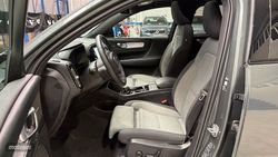 Volvo XC40 Plus, B3 Mild hybrid, Gasolina, Dark - Miniatura 45