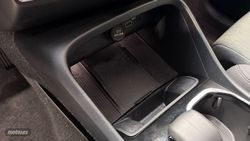 Volvo XC40 Plus, B3 Mild hybrid, Gasolina, Dark - Miniatura 48