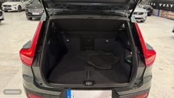 Volvo XC40 Plus, B3 Mild hybrid, Gasolina, Dark - Miniatura 6