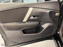 Citroen C4 Hybrid 145 ë-DCS6 Plus - Miniatura 8
