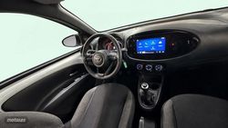 Toyota Aygo X Cross 5 AÑOS GARANTÍA - Miniatura 11