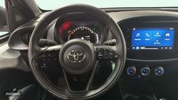 Toyota Aygo X Cross 5 AÑOS GARANTÍA - Miniatura 12