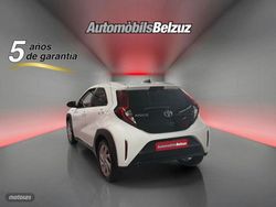 Toyota Aygo X Cross 5 AÑOS GARANTÍA - Miniatura 4
