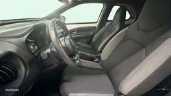 Toyota Aygo X Cross 5 AÑOS GARANTÍA - Miniatura 9