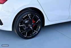 Audi A3 Sportback Black line 35 TDI 110kW 150CV - Miniatura 29