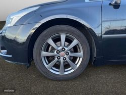 Toyota Avensis 2.0 D-4D Business - Miniatura 16
