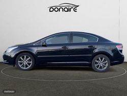 Toyota Avensis 2.0 D-4D Business - Miniatura 2