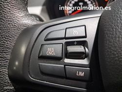 BMW X1 sDrive16d - Miniatura 12
