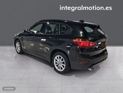 BMW X1 sDrive16d - Miniatura 4