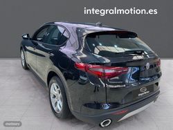 Alfa Romeo Stelvio 2.2 Diésel 118kW (160CV) Super RWD - Miniatura 4
