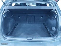 Volkswagen Golf Life 1.0 eTSI 81kW (110CV) DSG - Miniatura 30