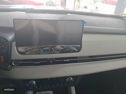 Mitsubishi Outlander PHEV Kaiteki+ 4WD - Miniatura 15