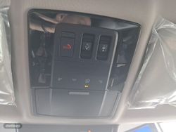 Mitsubishi Outlander PHEV Kaiteki+ 4WD - Miniatura 19