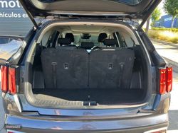 Kia Sorento 1.6 T-GDi PHEV Emotion 4x4 7pl P.Luxury - Miniatura 30