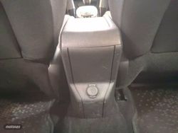 Peugeot 2008 Active BlueHDI 100 S&S BVM6 - Miniatura 21