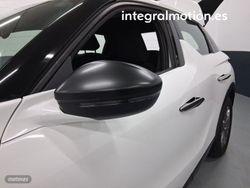 DS DS 3 Crossback BlueHDi 81 kW Manual CHIC - Miniatura 31