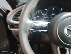 Mazda Mazda3 2.5L E-SKY G MHEV 103kW Prime-line - Miniatura 12