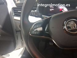 Skoda Kamiq 1.0 TSI 81kW (110CV) ACTIVE - Miniatura 12