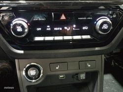 KGM Korando E-MOTION Limited Auto - Miniatura 17