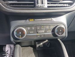 Ford Kuga ST-Line X Graphite T 2.5 Duratec FHEV AT - Miniatura 17
