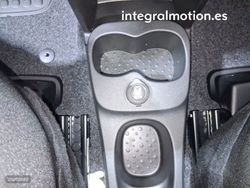 Fiat Panda 1.0 Hybrid 51kW (70cv) - Miniatura 22