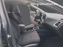 Kia XCeed 1.0 T-GDi Business 74kW (100CV) - Miniatura 9