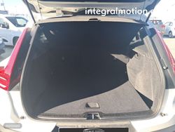 Volvo XC40 2.0 D3 - Miniatura 29