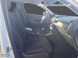 Volvo XC40 2.0 D3 - Miniatura 8